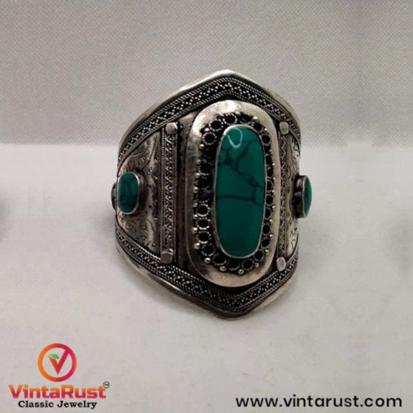 Single  Turquoise Cuff Bracelet, Vintage Cuff Bracelet, Boho Cuff, Turquoise - Picture 8 of 8